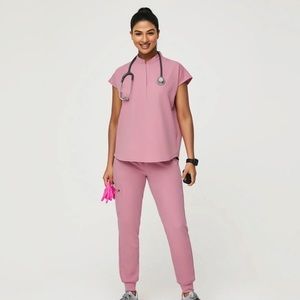 Chalk pink Rafaela figs top